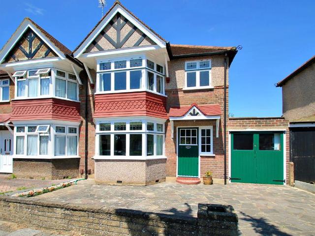 House for sale in Wealdstone, Greater London