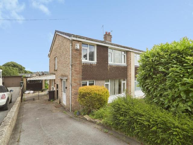 House for sale in Oakworth, West Yorkshire