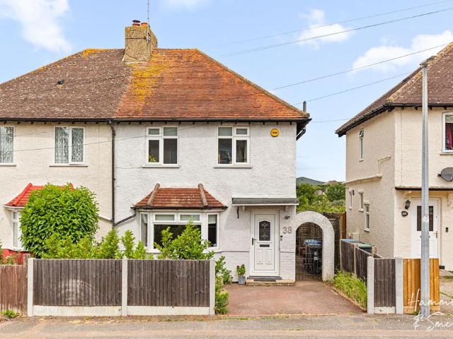 House for sale in Coopersale Street, Epping