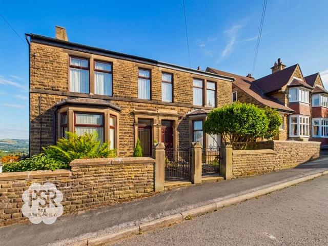 House for sale in Charlesworth, East Midlands