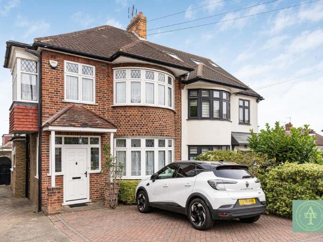 House for sale in Brunswick Park, Greater London