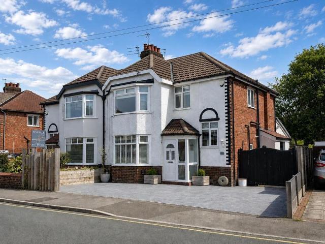 House for sale in Heald Green, Greater Manchester