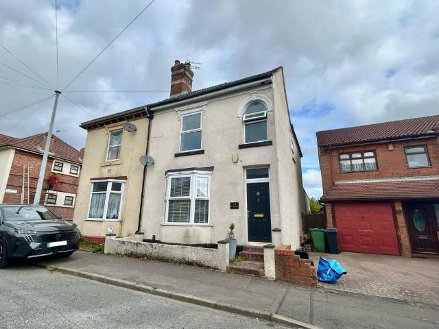 House for sale in Coseley, West Midlands