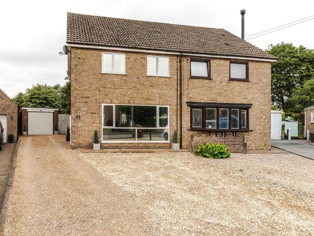 House for sale in Winterton, North Lincolnshire