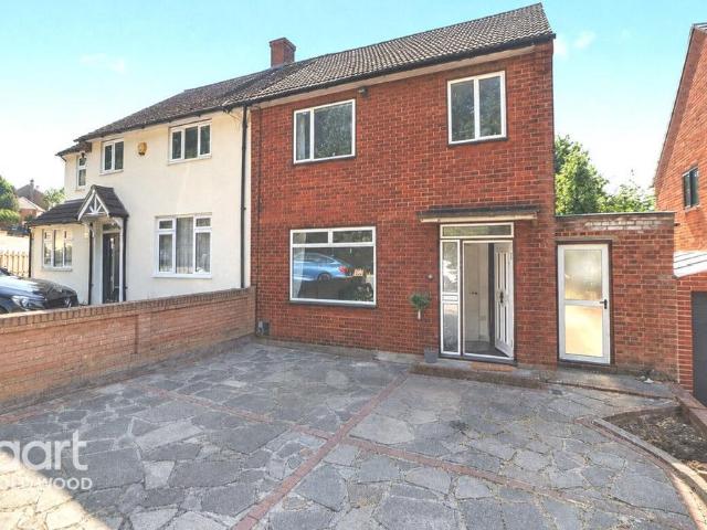 House for sale in Harold Wood, Greater London