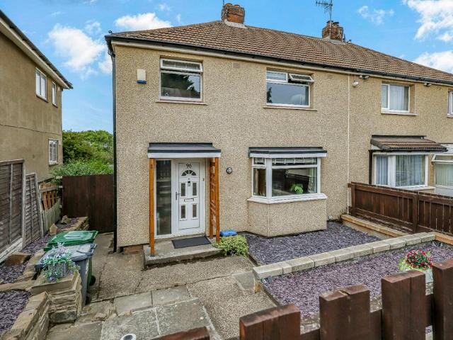 House for sale in Baildon, West Yorkshire