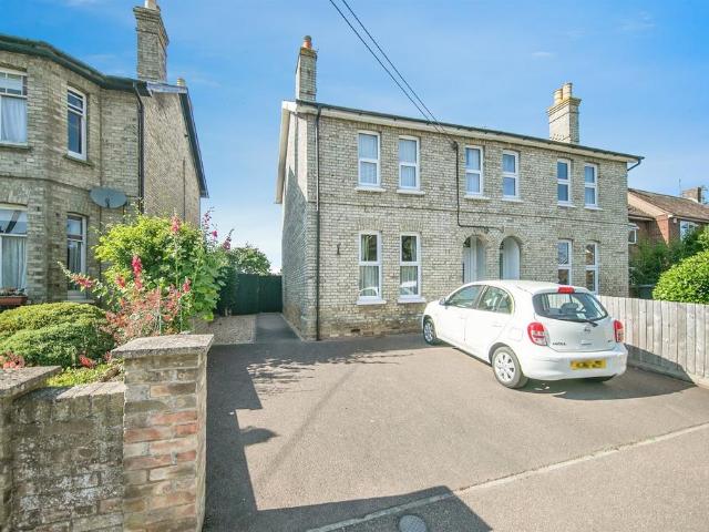 House for sale in Chelmondiston, Suffolk