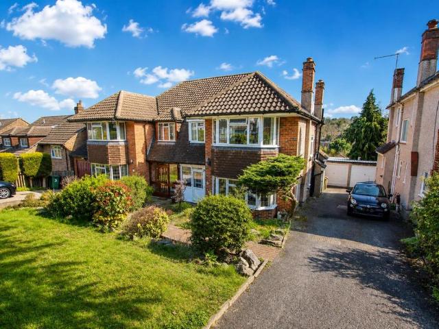 House for sale in Carshalton Beeches, Greater London