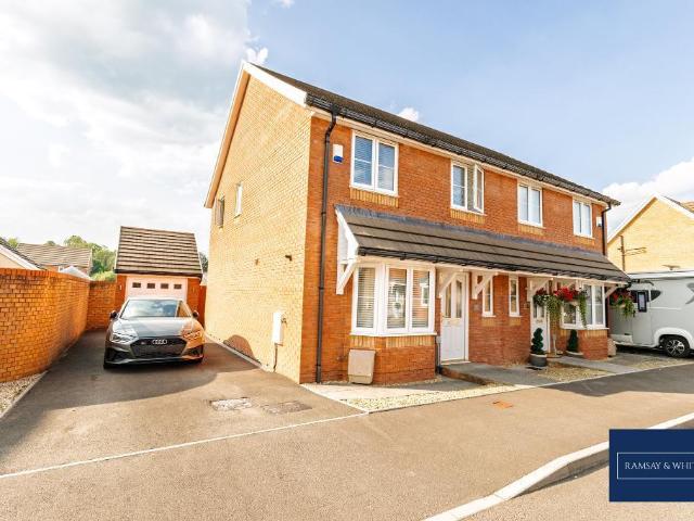 House for sale in Aberaman South, Wales