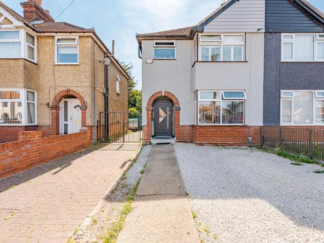 House for sale in Westbourne, Key Street