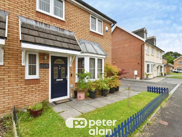 House for sale in Aberaman South, Wales