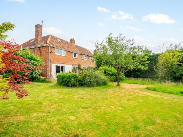 House for sale in Skelton, York