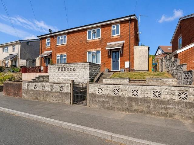 House for sale in Pontyclun, Wales