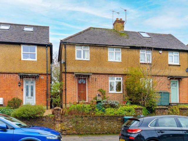 House for sale in Moneyhill, Batchworth