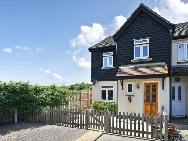 House for sale in Heathlands, East Sussex