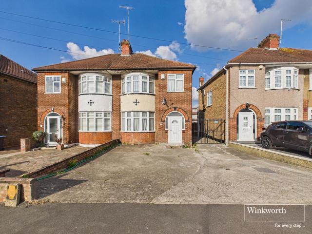 House for sale in Kingsbury, Greater London
