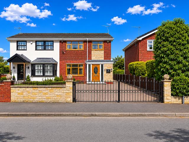 House for sale in Costhorpe, East Midlands
