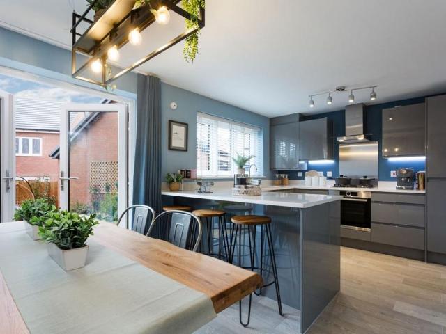 House for sale in Fole, Surrey