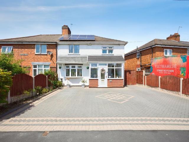 House for sale in Wednesbury, West Midlands