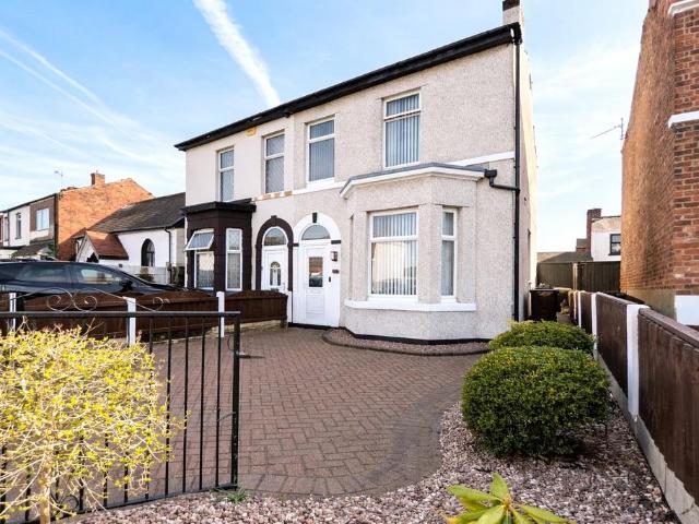 House for sale in Meols Cop, Southport