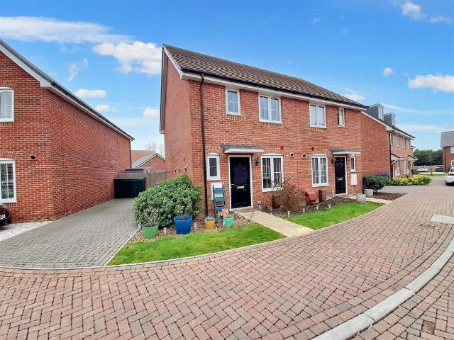 House for sale in Aldingbourne, Clapham