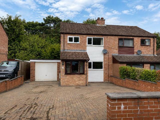 House for sale in Launceston, Cornwall