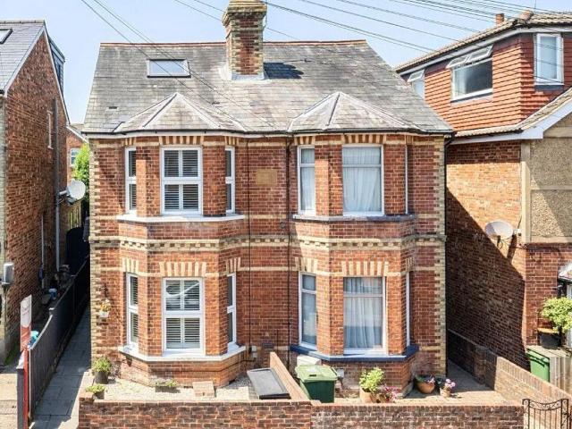 House for sale in Sandown Park, Kent