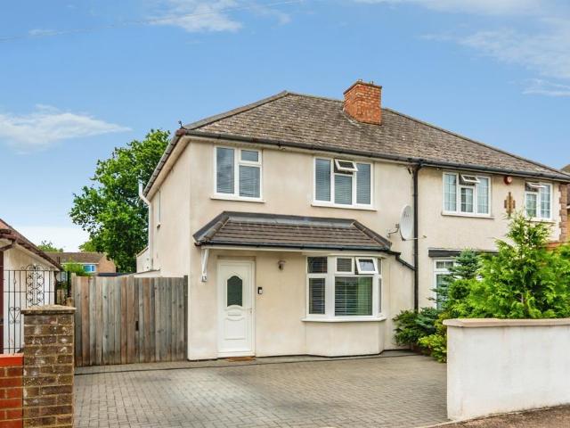 House for sale in Bedford
