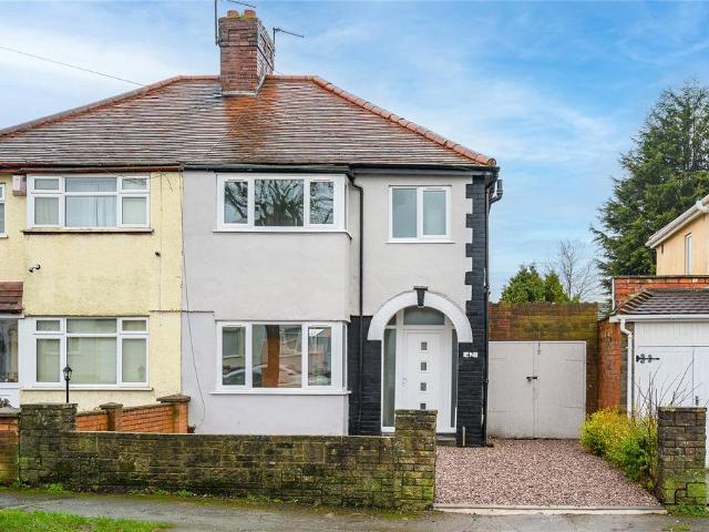 House for sale in Fallings Park, Park Village