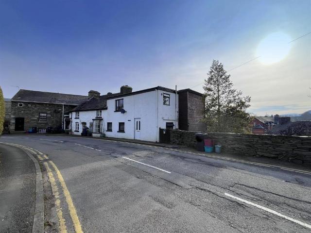 House for sale in Rhayader, Wales