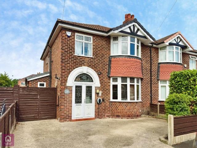 House for sale in Timperley, Trafford Park