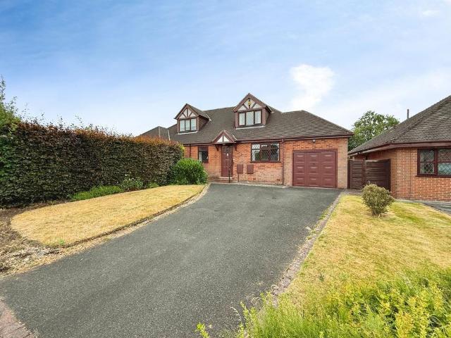 House for sale in Kitt's Moss, Bramhall