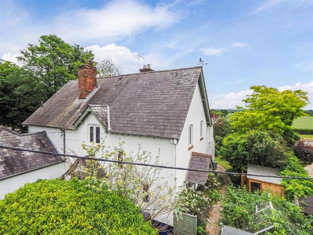 House for sale in Barton Stacey, Hampshire