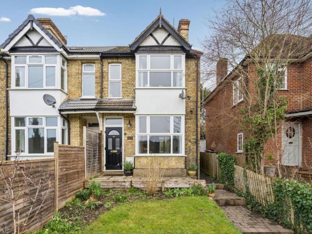 House for sale in Totteridge, Cressex