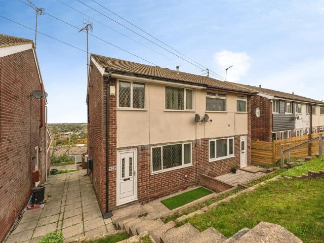 House for sale in Dewsbury, Kirklees