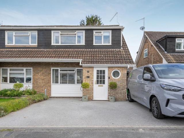 House for sale in Chavey Down, Winkfield
