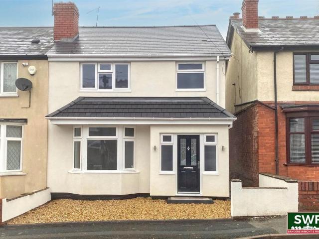House for sale in Goldthorn Hill, Penn