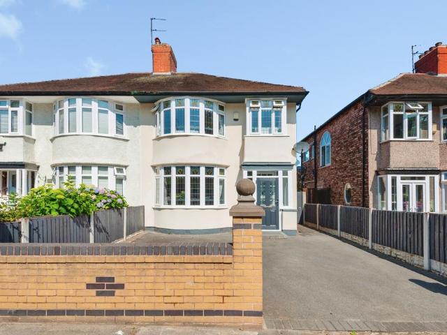 House for sale in Calderstones