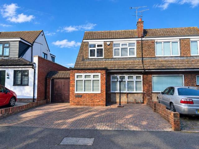 House for sale in Springhead, Gravesham