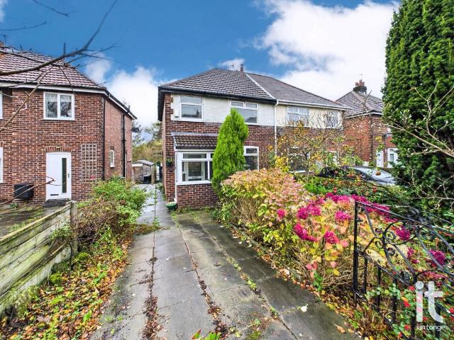 House for sale in Hazel Grove, Greater Manchester