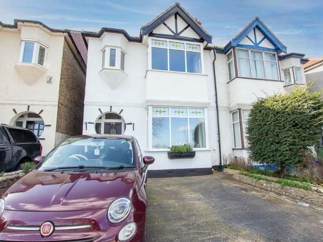 House for sale in New Eltham, Greater London