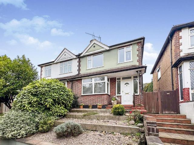 House for sale in Pouchen End, Hertfordshire