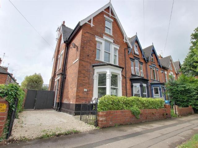 House for sale in Avenues, Hull