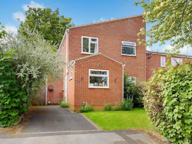 House for sale in Compton Acres, Barton In Fabis