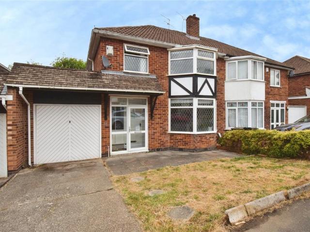 House for sale in Oadby, Leicestershire