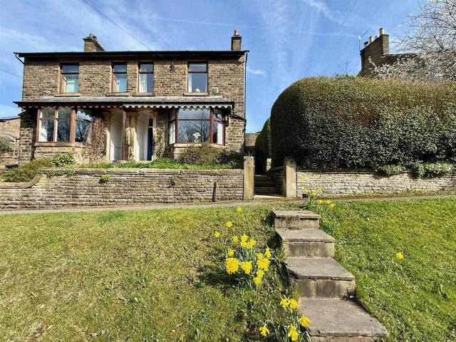 House for sale in Charlesworth, East Midlands