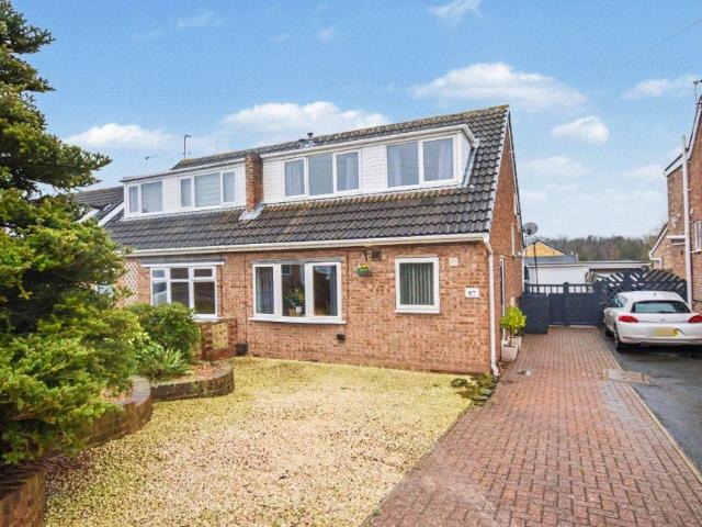 House for sale in Crigglestone, West Yorkshire
