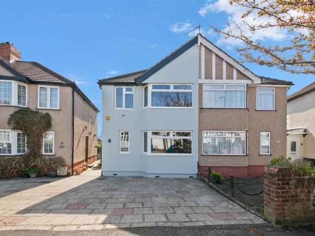 House for sale in London Borough of Ealing, Greater London