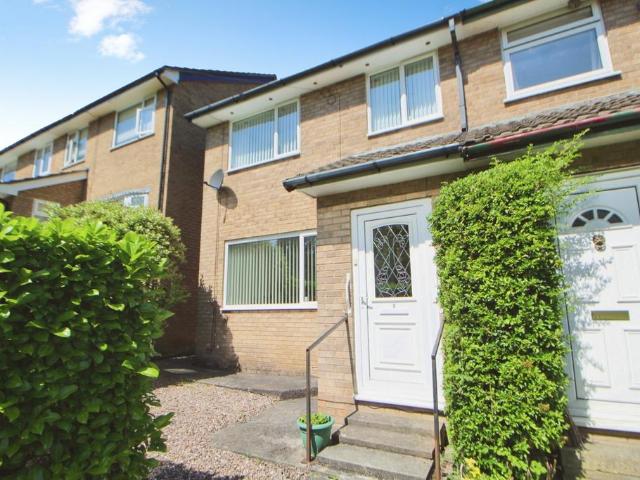 House for sale in Simmondley, Charlesworth