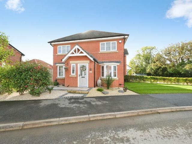 House for sale in Shuttlewood, Bolsover